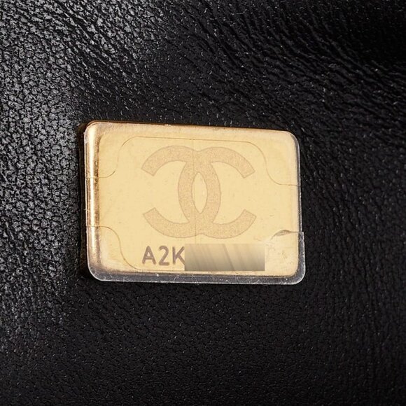 Chanel Black/Pink Wood Tweed Camellia Small Flap Bag - Picture 9 of 11